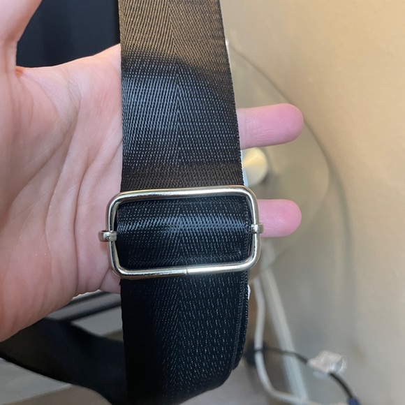 Givenchy - Picture 9 of 10